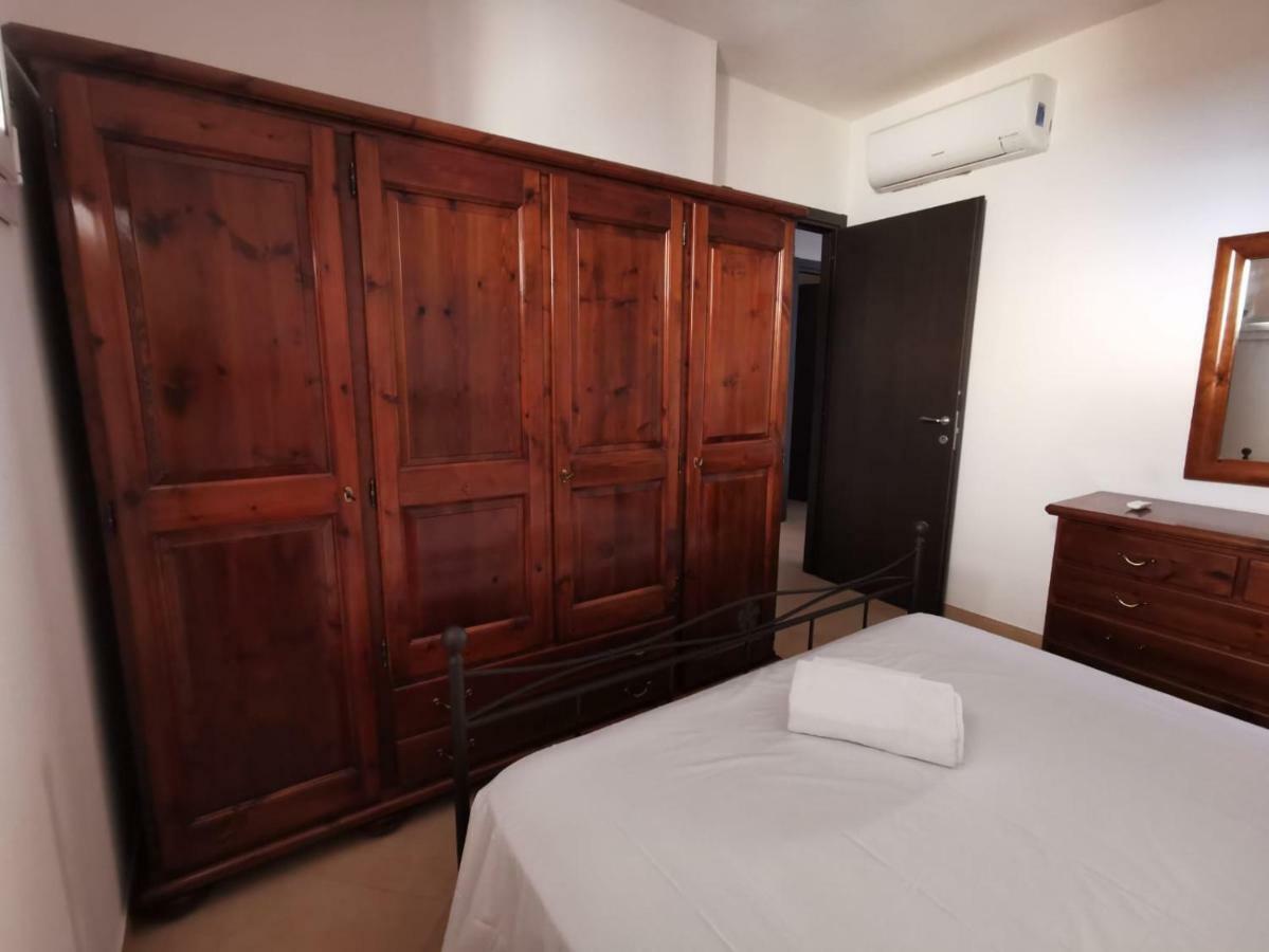 Casa Graziella Daire SantʼAntìoco Dış mekan fotoğraf
